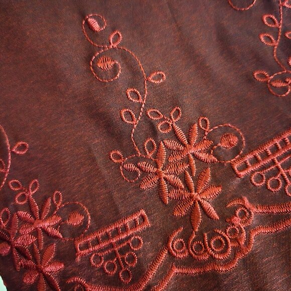 Stunning Burgundy Satin Tang Dynasty Embroidered Unique Jacket Size M - Picture 3 of 6